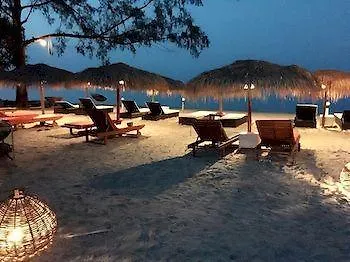 Mary Beach Bungalows Sihanoukville 3*,  Cambodia