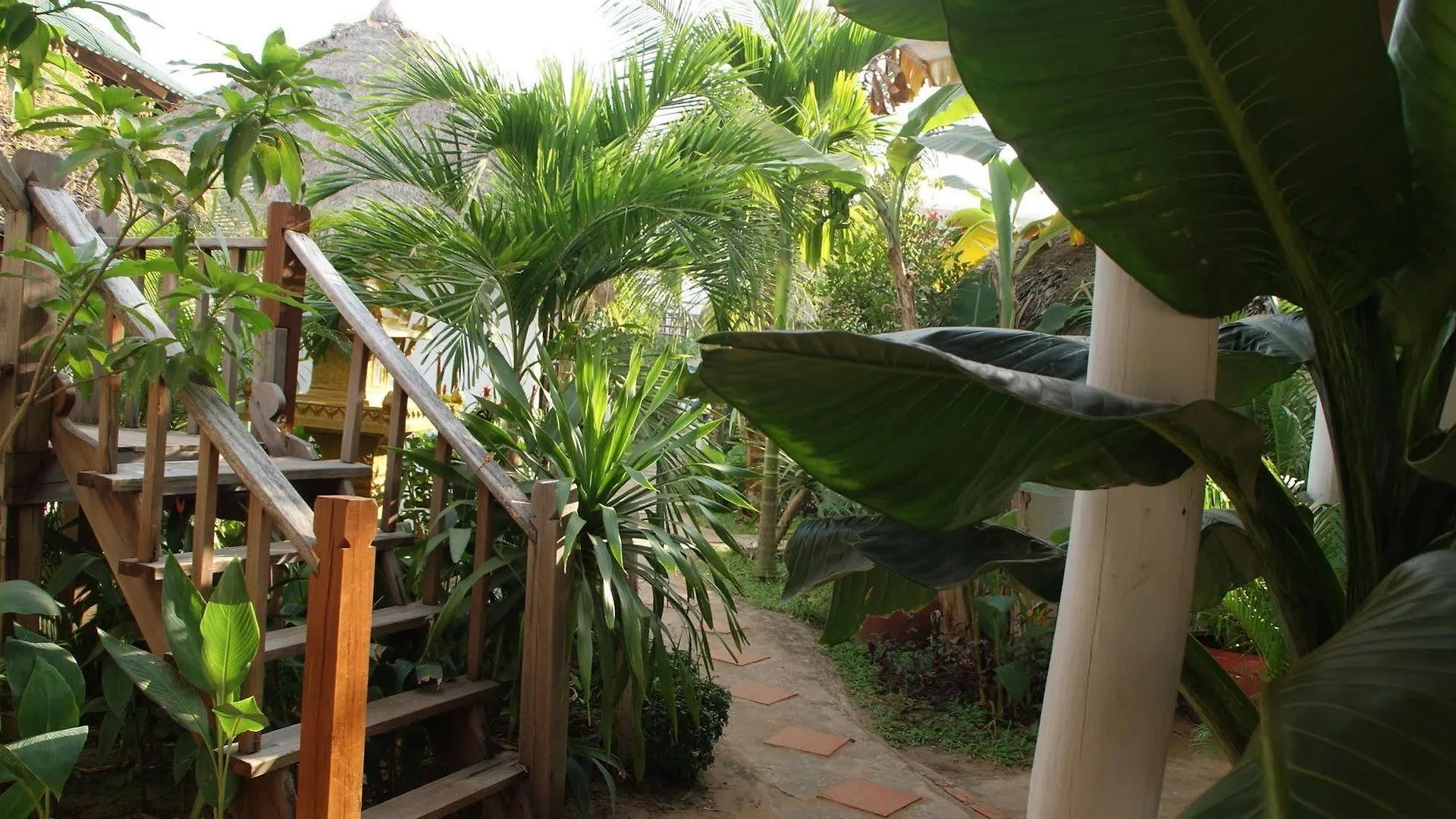 *** Hotel Mary Beach Bungalows Sihanoukville Cambodia
