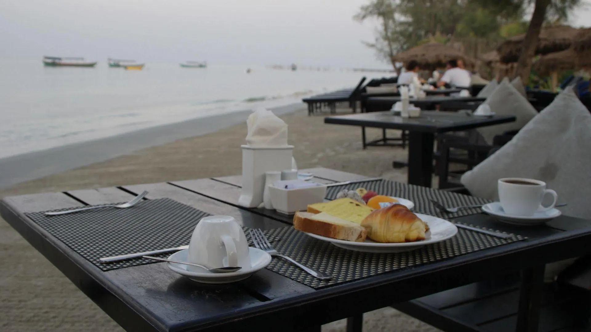 Mary Beach Bungalows Sihanoukville 3*,